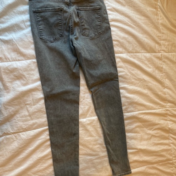 Levis Grey 720 High Rise Skinny Jeans NWT Size 25 - Picture 9 of 10